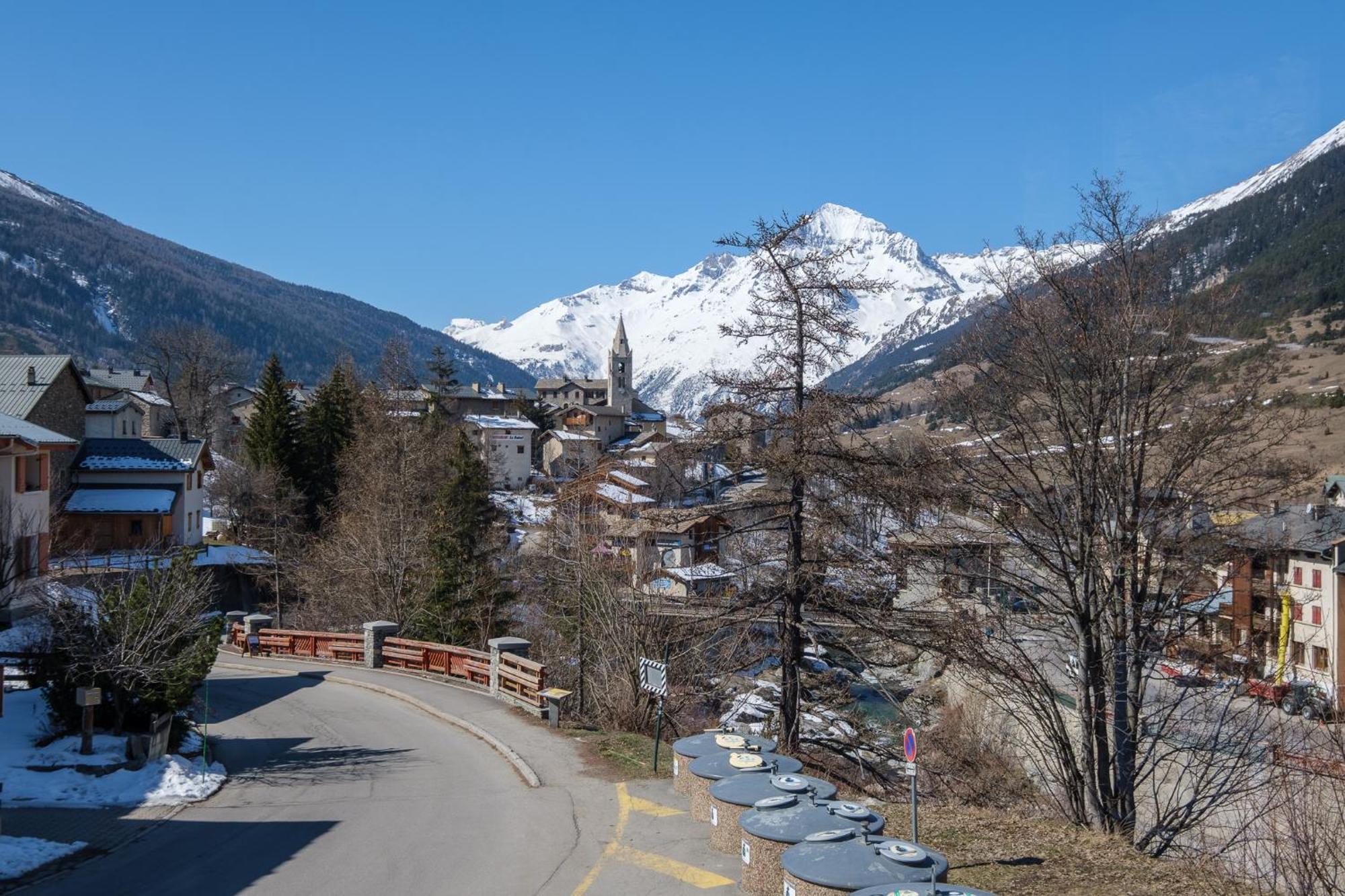 Résidence Les Balcons de Val Cenis Village Lanslevillard Extérieur photo